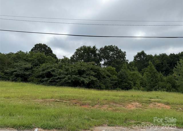 Property at 1001 Miller St, Lancaster, SC 29720