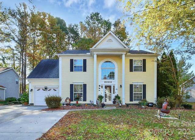 Property at 1846 Colin Creek Ln, Charlotte, NC 28214, 3 beds, 2.5 baths