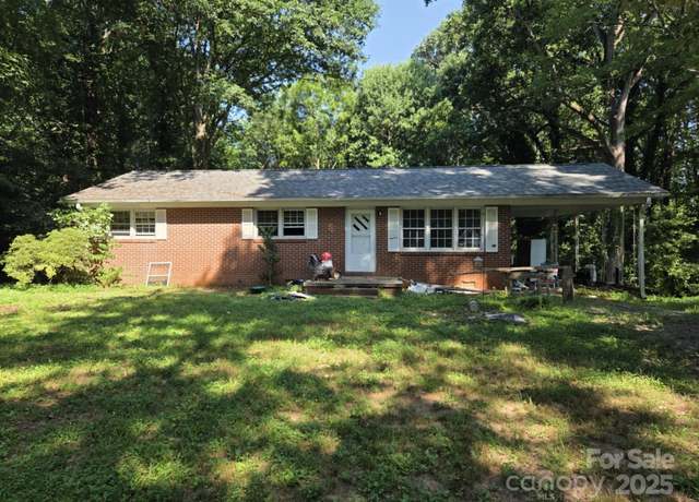 Property at 520 Summerow Rd, Stanley, NC 28164, 3 beds, 2 baths