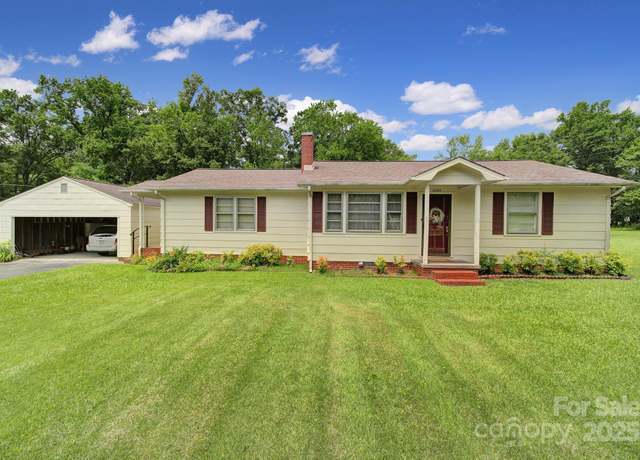 Property at 2084 Old Evans Cir, Lancaster, SC 29720, 2 beds, 1 bath