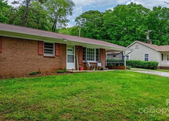 Property at 1741/1737 Starcross Rd, Lenoir, NC 28645, 5 beds, 2 baths