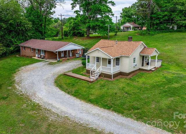 Property at 1741/1737 Starcross Rd, Lenoir, NC 28645, 5 beds, 2 baths
