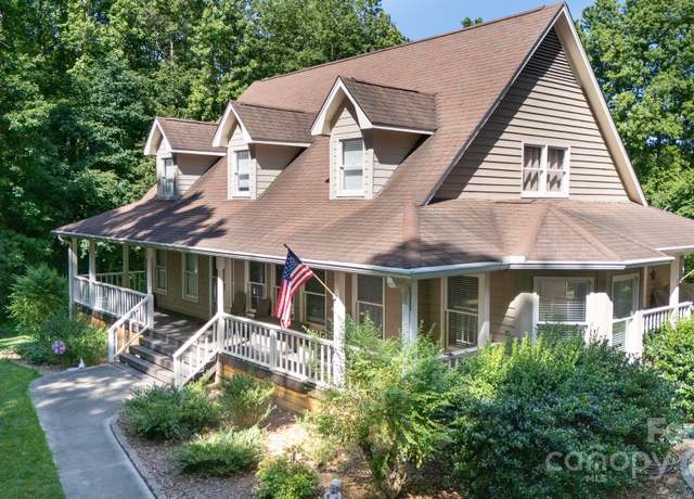 Property at 2168 Sunset Cir, Fort Mill, SC 29715, 4 beds, 3.5 baths