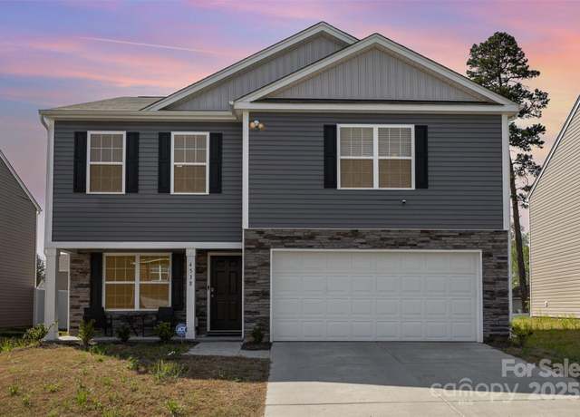 Property at 4538 Opus Ln, Charlotte, NC 28214, 4 beds, 2.5 baths