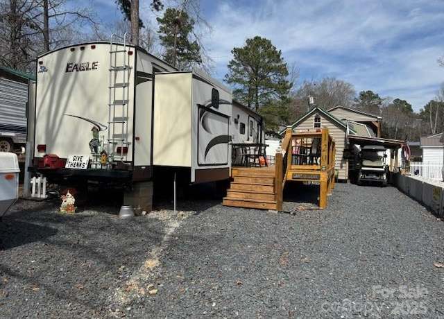 Property at 120 Cherokee Trl, Mount Gilead, NC 27306, 2 beds, 1 bath