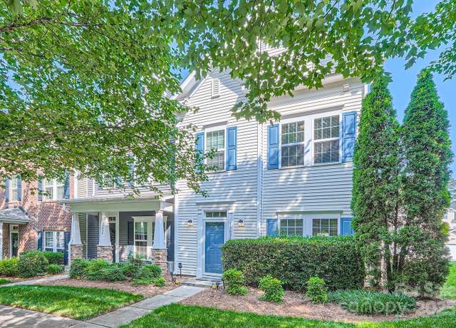 Property at 13820 Cypress Woods Dr, Huntersville, NC 28078, 3 beds, 3.5 baths