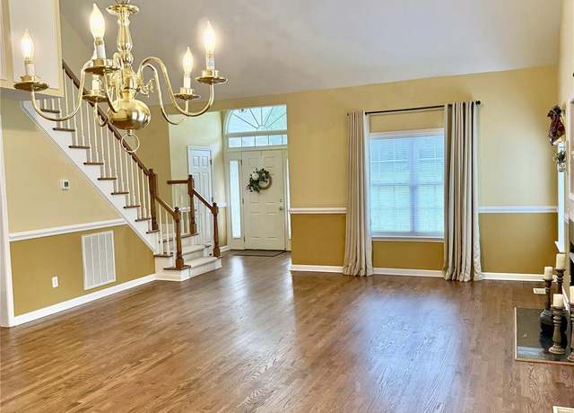 Property at 105 Whimbrel Ln, Mooresville, NC 28117, 3 beds, 2.5 baths