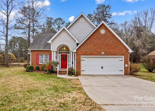 Property at 105 Whimbrel Ln, Mooresville, NC 28117, 3 beds, 2.5 baths