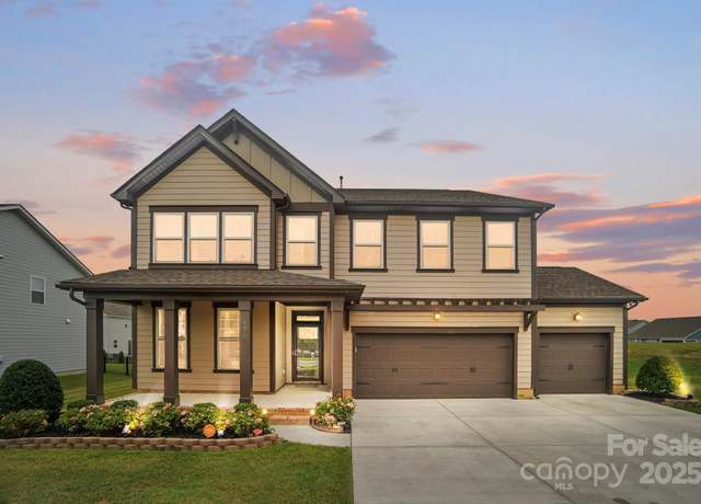 Property at 2006 Paddington Dr, Indian Trail, NC 28079, 4 beds, 2.5 baths