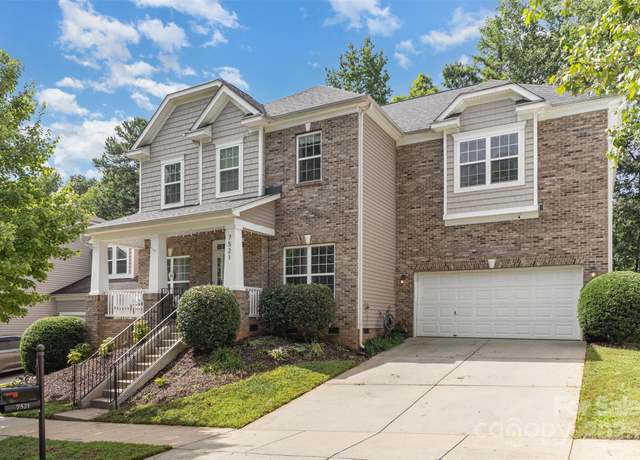 Property at 7521 Chaddsley Dr, Huntersville, NC 28078, 5 beds, 3 baths