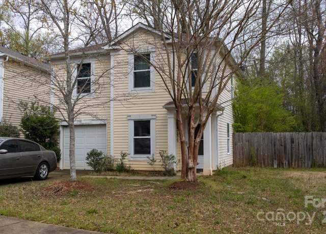Property at 7144 Sycamore Grove Ct, Charlotte, NC 28227, 3 beds, 2.5 baths