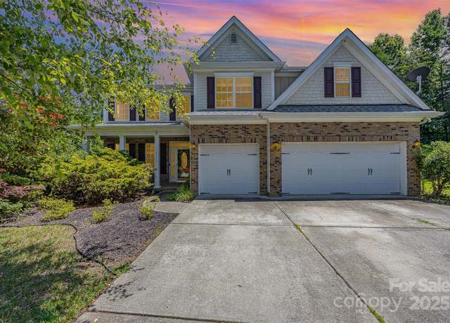 Property at 4504 Rockland Ct, High Point, NC 27265, 5 beds, 4 baths