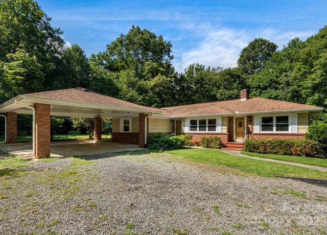 Property at 58 Blue Ridge Assembly Dr, Black Mountain, NC 28711, 3 beds, 2 baths