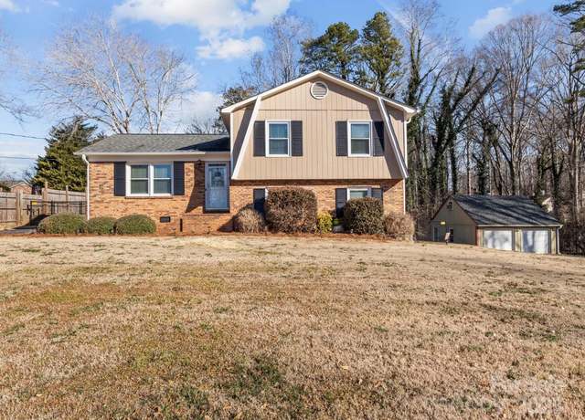 Property at 4532 Oakwood Cir, Gastonia, NC 28056, 3 beds, 2 baths