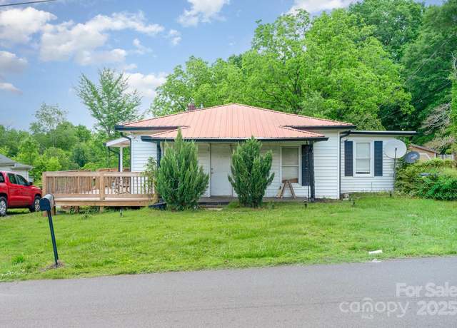 Property at 511 W Finger St, Maiden, NC 28650, 3 beds, 2 baths