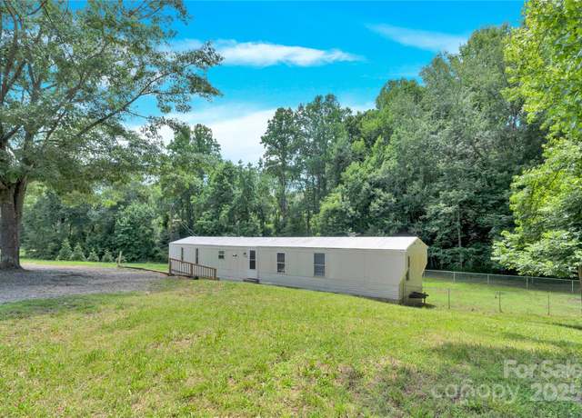 Property at 3822 US 601 Hwy, Mocksville, NC 27028, 3 beds, 2 baths
