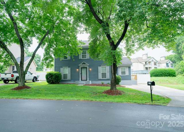 Property at 8125 Sheringham Way, Charlotte, NC 28227, 3 beds, 2.5 baths
