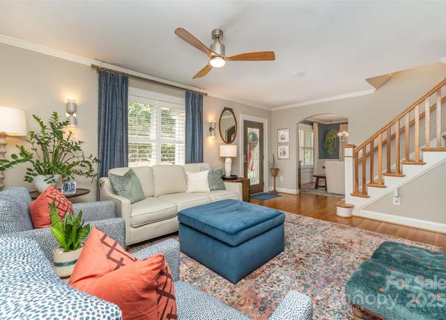 Property at 141 Eastover Dr SE, Concord, NC 28025, 4 beds, 3 baths