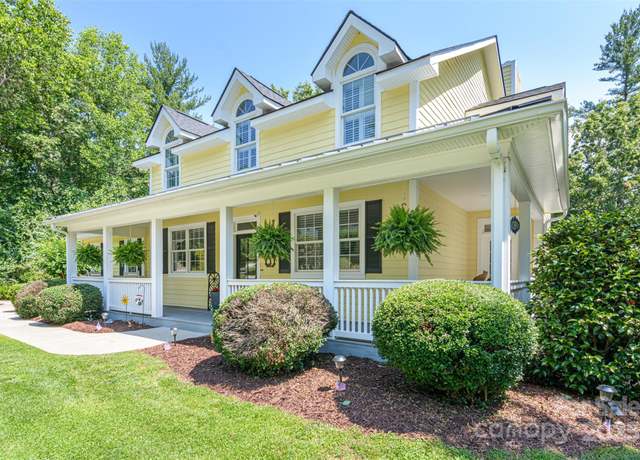 Property at 3 Chickadee Ln, Fairview, NC 28730, 4 beds, 4.5 baths