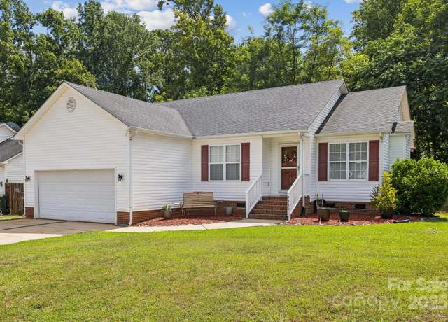 Property at 2336 Nuthatch Dr, Rock Hill, SC 29732, 3 beds, 2 baths