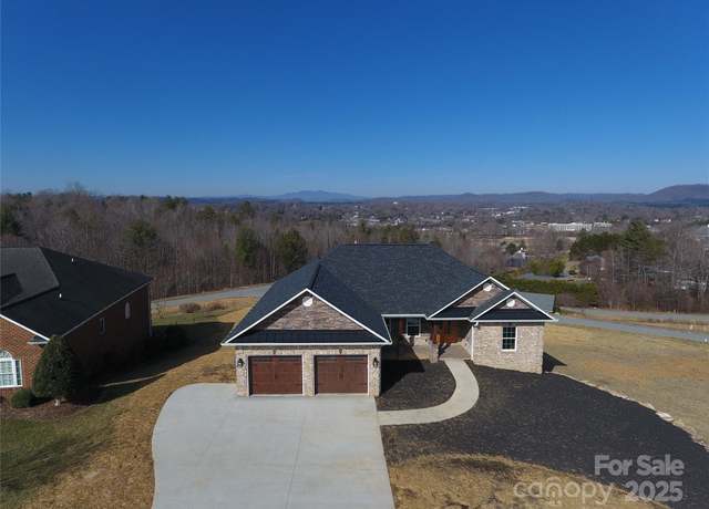 Property at 418 Huntington Woods St SE, Lenoir, NC 28645, 3 beds, 2 baths