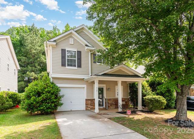 Property at 516 Tribune Dr, Charlotte, NC 28214, 3 beds, 2.5 baths