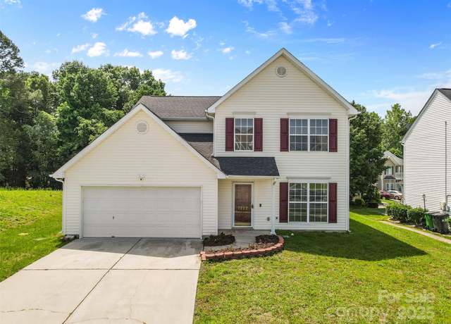 Property at 7212 Ravanna Dr, Charlotte, NC 28213, 3 beds, 2.5 baths