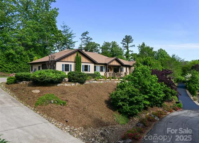 Property at 110 Village Pointe Ln, Asheville, NC 28803, 4 beds, 3 baths