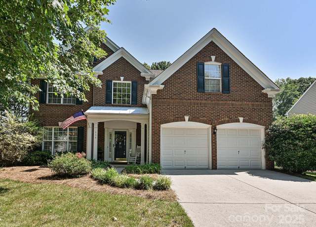 Property at 334 Matthews Estates Rd, Matthews, NC 28105, 4 beds, 2.5 baths