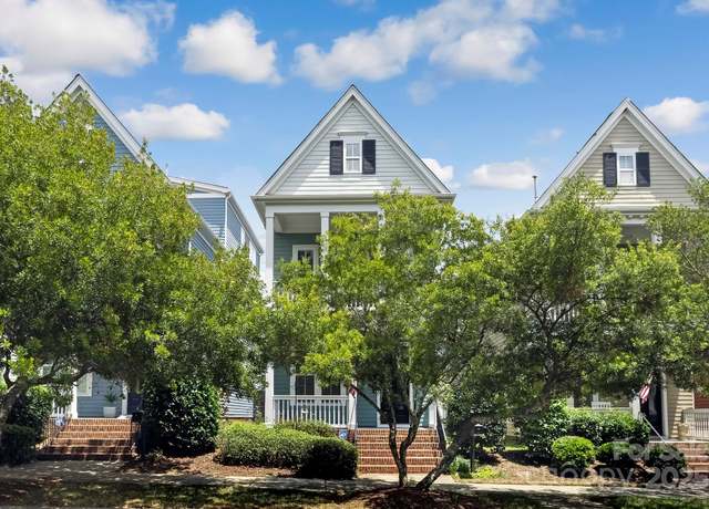 Property at 713 E 8th St, Charlotte, NC 28202, 3 beds, 3.5 baths