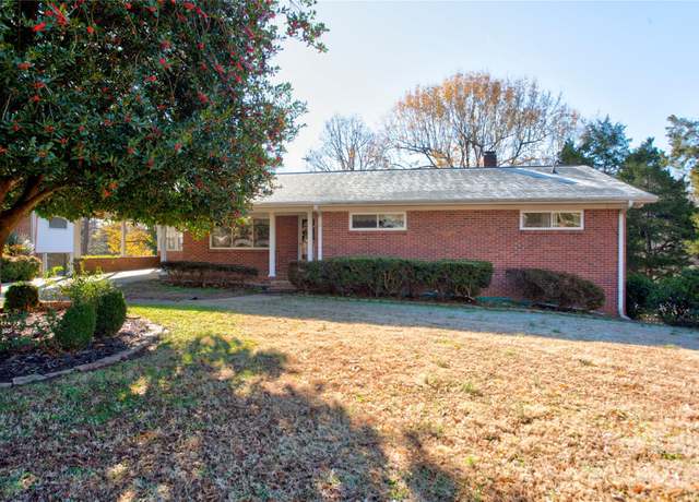 Property at 236 Sidesmur Ct NE, Concord, NC 28025, 4 beds, 2 baths