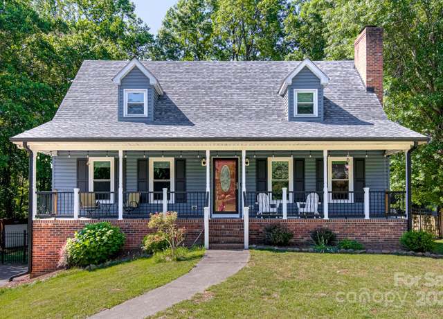 Property at 416 Summertree Ct, Winston Salem, NC 27127, 3 beds, 2.5 baths