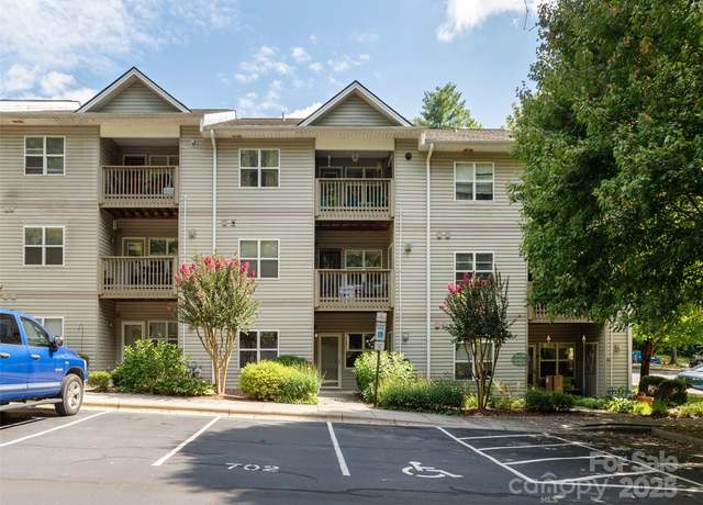 Property at 702 Carlyle Way, Asheville, NC 28803, 2 beds, 2 baths