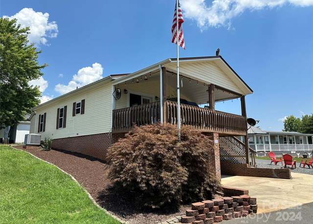 Property at 231 Badin View Rd, New London, NC 28127, 4 beds, 3 baths