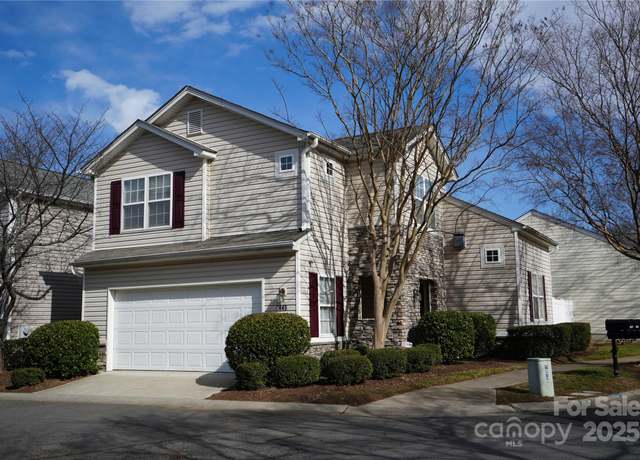 Property at 9445 Meadowmont View Dr #137, Charlotte, NC 28269, 3 beds, 2.5 baths