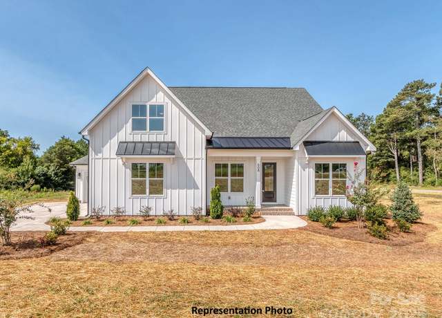 Property at 5020 Carolina North Dr, Gastonia, NC 28056, 4 beds, 3.5 baths