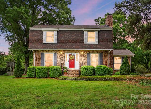 Property at 819 Old Dutch Rd W, Indian Trail, NC 28079, 3 beds, 2.5 baths