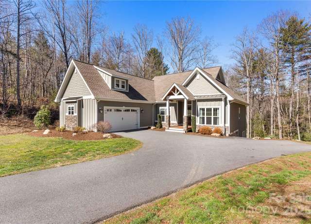 Property at 296 Morning Air Ln, Hendersonville, NC 28792, 3 beds, 2 baths