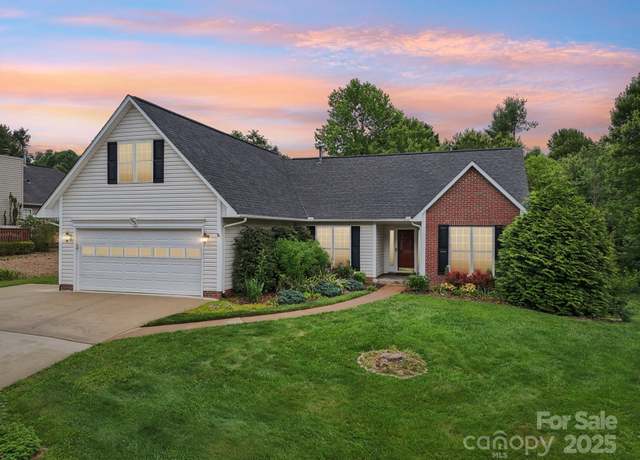 Property at 343 Stonehollow Rd, Fletcher, NC 28732, 3 beds, 2 baths