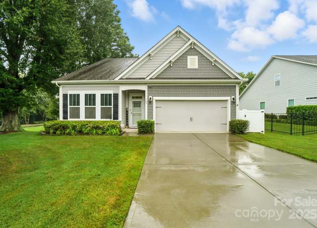 Property at 105 Wedge View Way, Statesville, NC 28677, 3 beds, 2 baths
