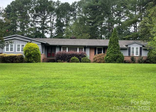 Property at 135 Devon Dr, Salisbury, NC 28147, 4 beds, 2.5 baths