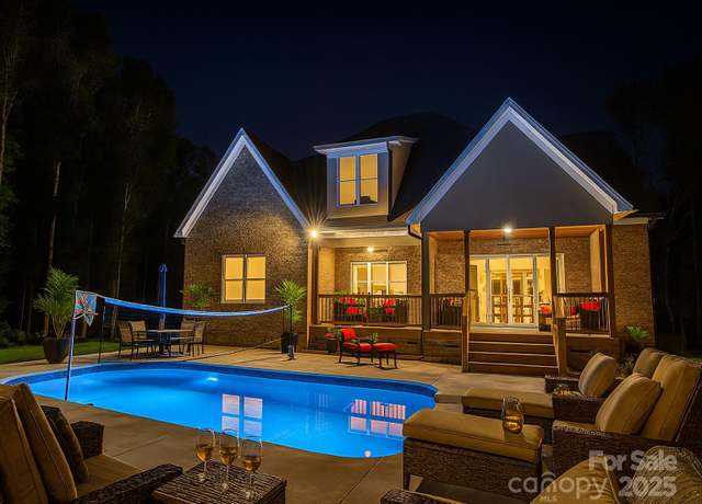 Property at 467 Countrywood Pl SE, Concord, NC 28025, 4 beds, 4 baths