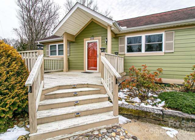 Property at 440 Island Ford Rd, Brevard, NC 28712, 3 beds, 2 baths