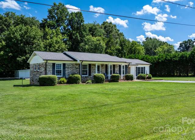 Property at 50 Isenhour Park Rd, Taylorsville, NC 28681, 3 beds, 2.5 baths