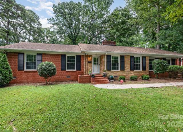 Property at 2734 Dunlavin Way, Charlotte, NC 28205, 3 beds, 2 baths