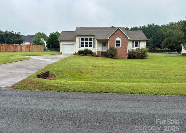 Property at 110 Proctor Dr, Salisbury, NC 28147, 3 beds, 2 baths