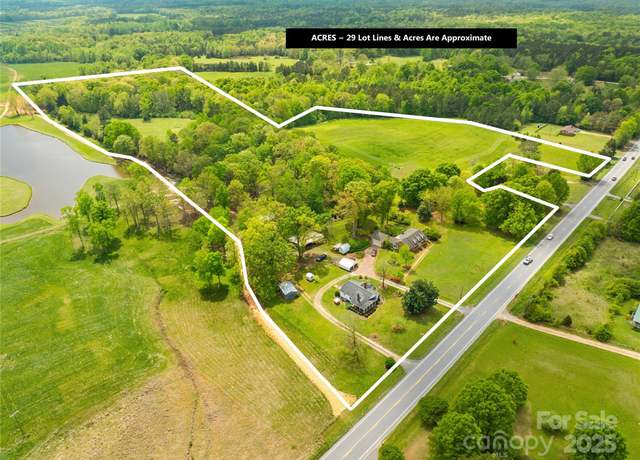 Property at 4896 Pageland Hwy, Lancaster, SC 29720, 4 beds, 4.5 baths