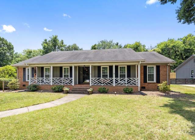 Property at 5006 Crooked Oak Ln, Charlotte, NC 28226, 3 beds, 2 baths