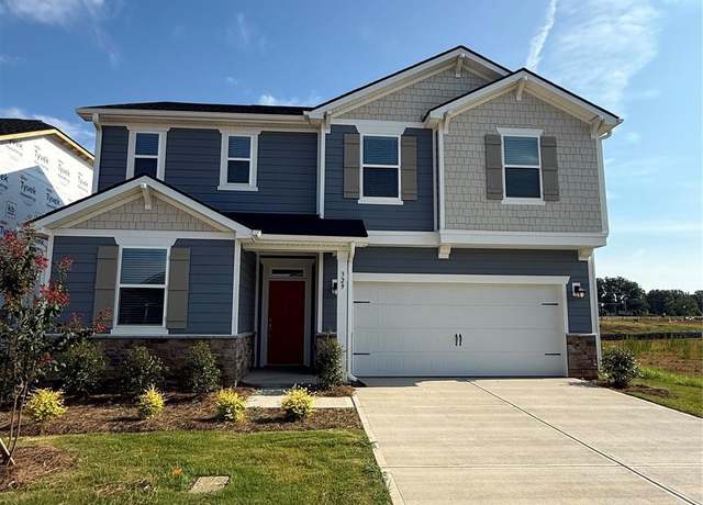Property at 329 Knotty Wood Dr, Monroe, NC 28110, 3 beds, 2.5 baths