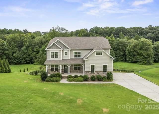 Property at 137 Rain Shadow Dr, Mooresville, NC 28115, 4 beds, 3 baths